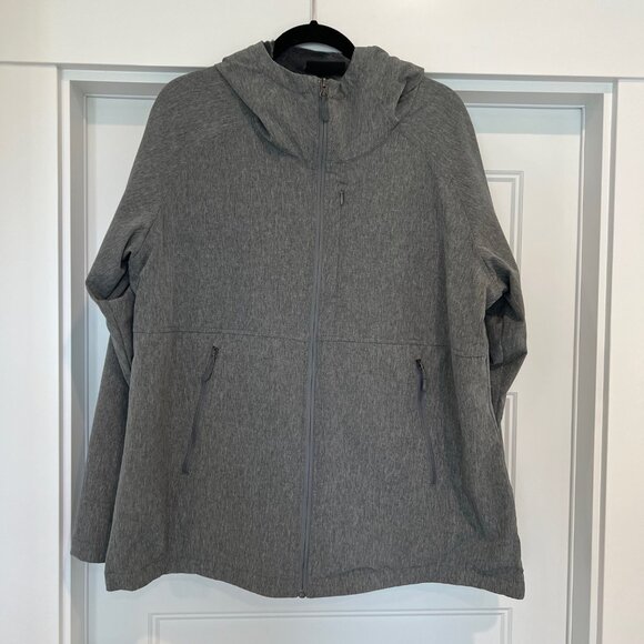 Kirkland Signature Women Size XXL Gray Softshell Wind Resistant Jacket - Picture 4 of 7